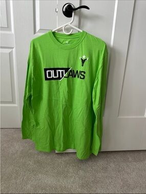 💜4/$50💜 Fanatics Outlaws Long-Sleeve Tee in Bright Green